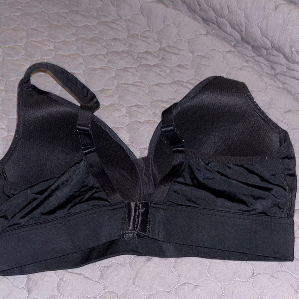 Jockey Black Seamless Bra with Wide Straps - Picture 2 of 4